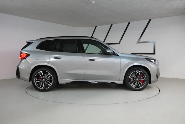 BMW iX1 xDrive 30 M Sport Pro