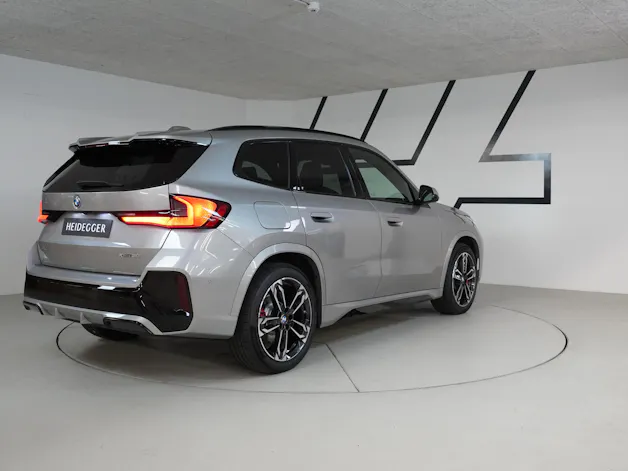 BMW iX1 xDrive 30 M Sport Pro