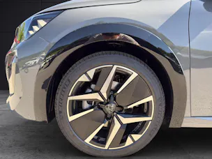Peugeot 208 1.2 MHEV GT