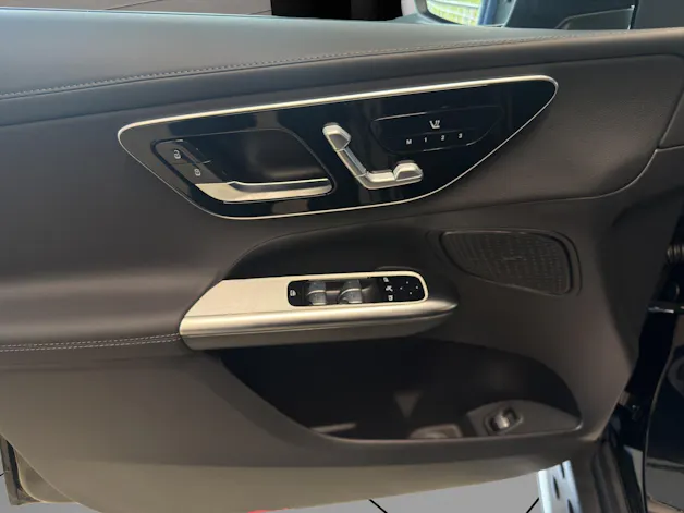 Mercedes-Benz GLC 300 de 4Matic EQ Star 9G-Tronic