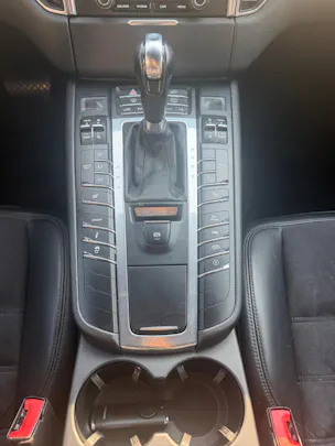 PORSCHE Macan GTS PDK
