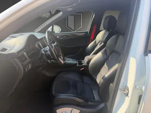 PORSCHE Macan GTS PDK