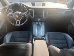 PORSCHE Macan GTS PDK