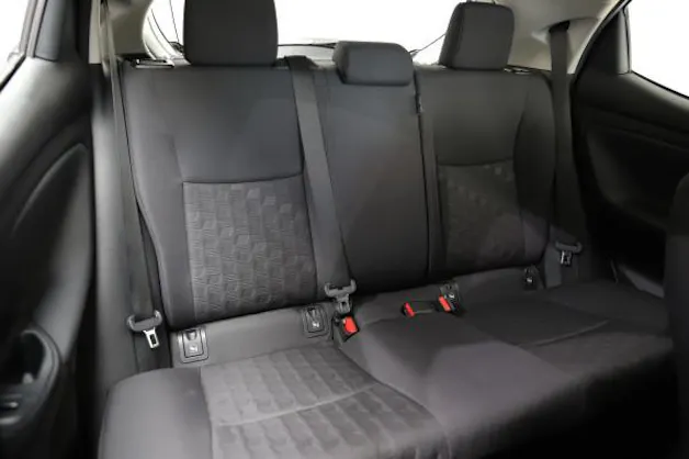 Mazda 2 Hybrid Centre-line