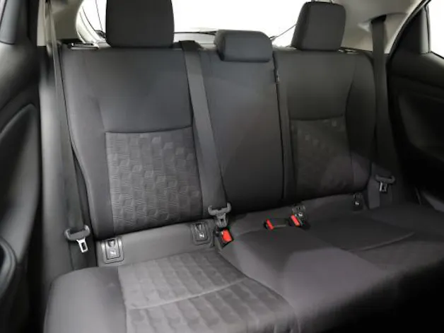Mazda 2 Hybrid Centre-line