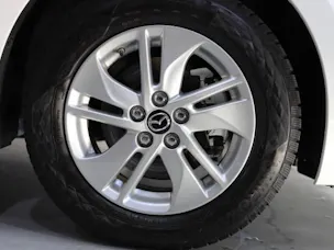 Mazda 2 Hybrid Centre-line