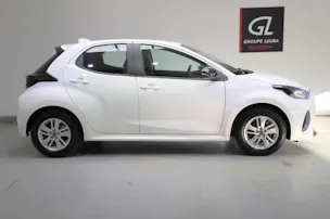 Mazda 2 Hybrid Centre-line