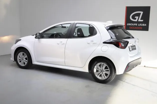Mazda 2 Hybrid Centre-line