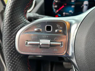 Mercedes-Benz B 220 4Matic AMG Line