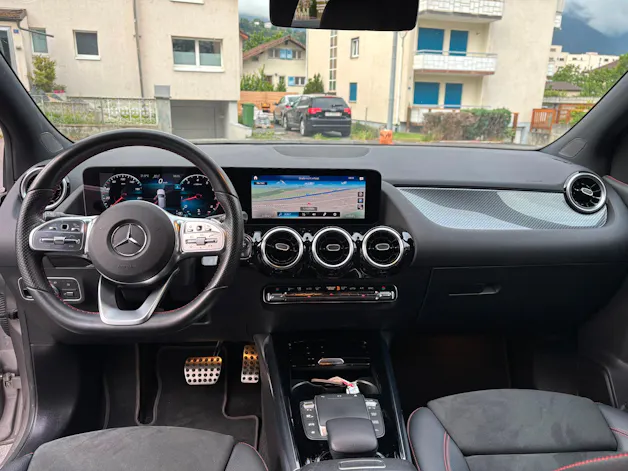 Mercedes-Benz B 220 4Matic AMG Line