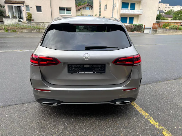 Mercedes-Benz B 220 4Matic AMG Line