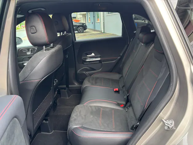 Mercedes-Benz B 220 4Matic AMG Line