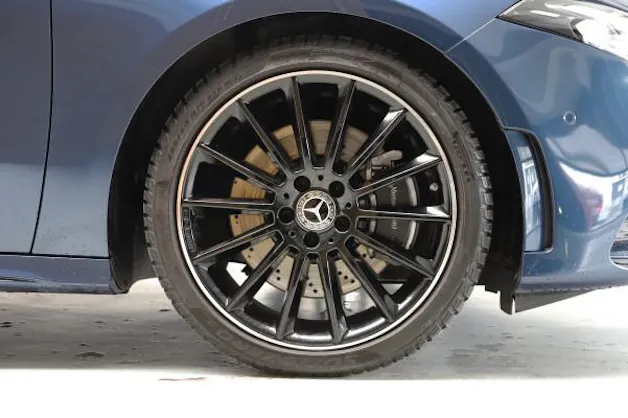 Mercedes-Benz A 250 AMG Line 4Matic