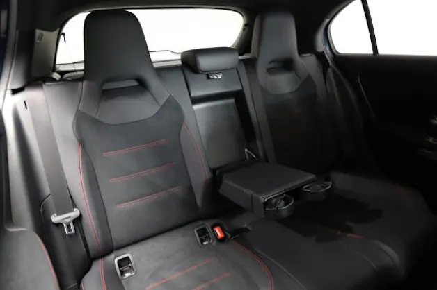 Mercedes-Benz A 250 AMG Line 4Matic