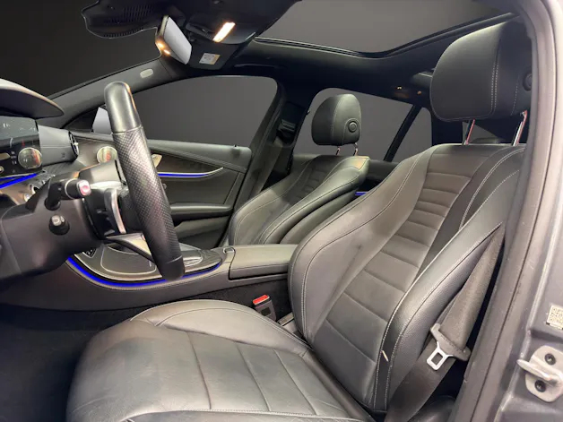 Mercedes-Benz E 300 de T 4M AMG Line