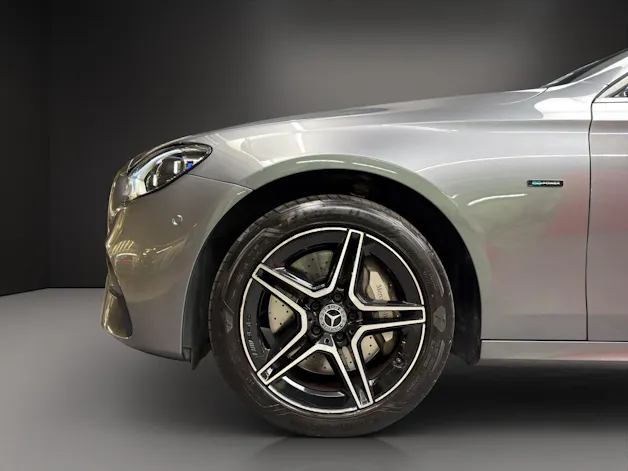 Mercedes-Benz E 300 de T 4M AMG Line
