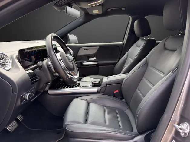 Mercedes-Benz EQA 300 AMG Line 4Matic
