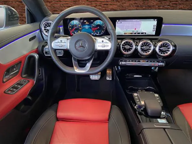 Mercedes-Benz CLA 200 8G AMG Line 4M