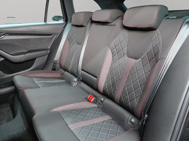 Škoda Octavia Combi 2.0 TDI DSG RS 4x4