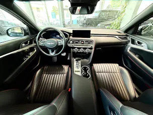 Genesis G70 2.0 TGDI Sport AT8 AWD