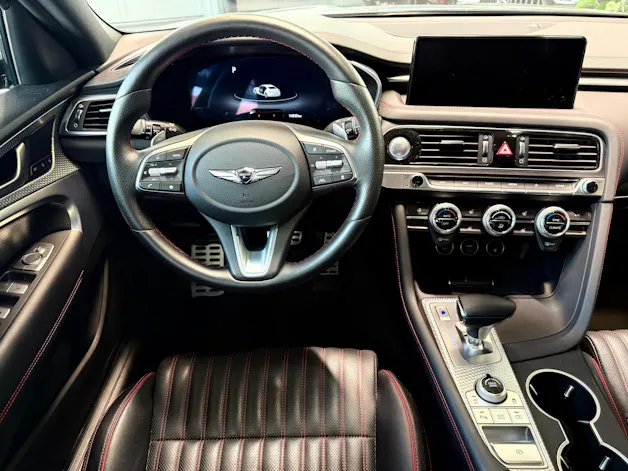 Genesis G70 2.0 TGDI Sport AT8 AWD