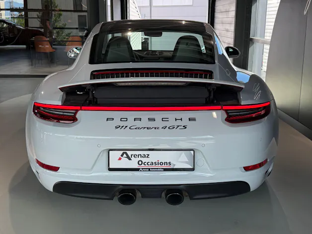 Porsche 911 Carrera 4 GTS PDK