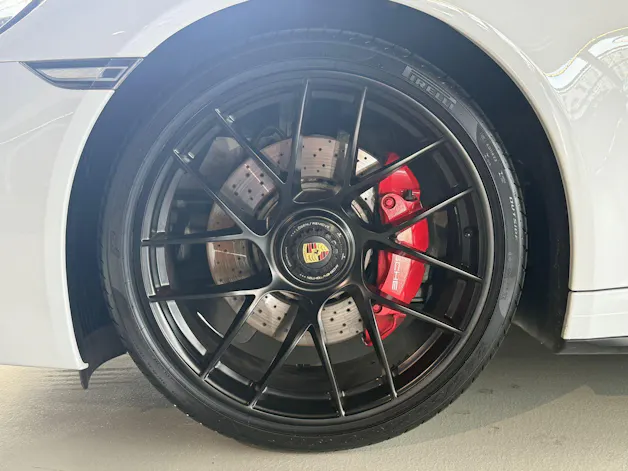 Porsche 911 Carrera 4 GTS PDK