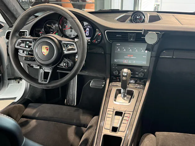 Porsche 911 Carrera 4 GTS PDK