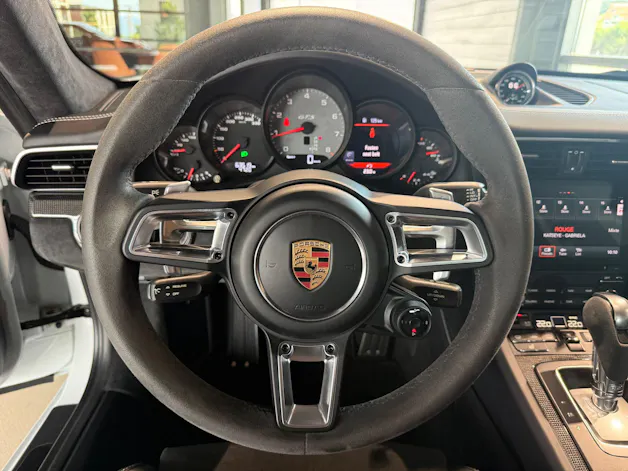 Porsche 911 Carrera 4 GTS PDK