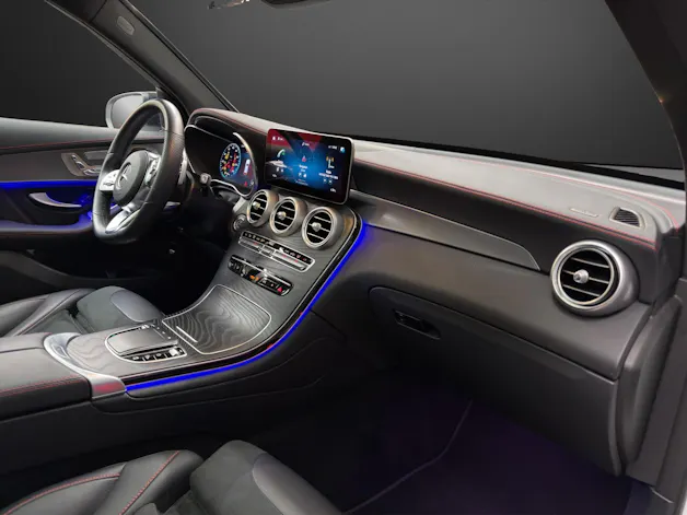 MERCEDES-BENZ GLC 200 AMG Line 4Matic