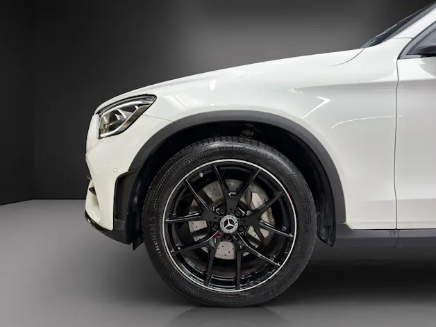 MERCEDES-BENZ GLC 200 AMG Line 4Matic