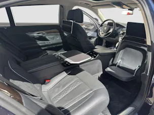 BMW M760Li xDrive Sport Getriebe