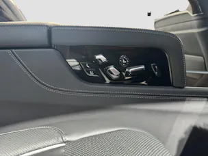 BMW M760Li xDrive Sport Getriebe