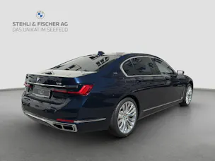 BMW M760Li xDrive Sport Getriebe