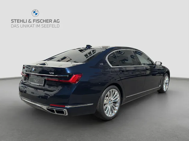 BMW M760Li xDrive Sport Getriebe