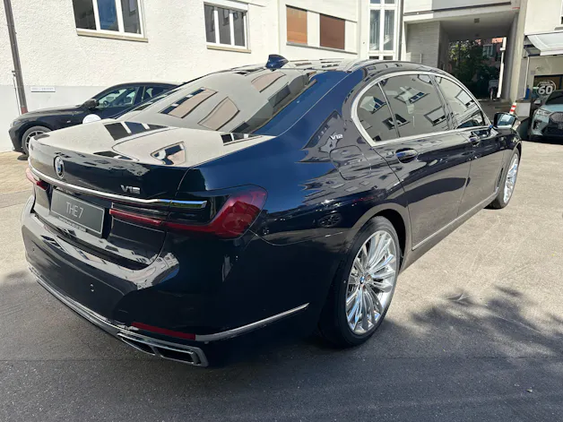 BMW M760Li xDrive Sport Getriebe
