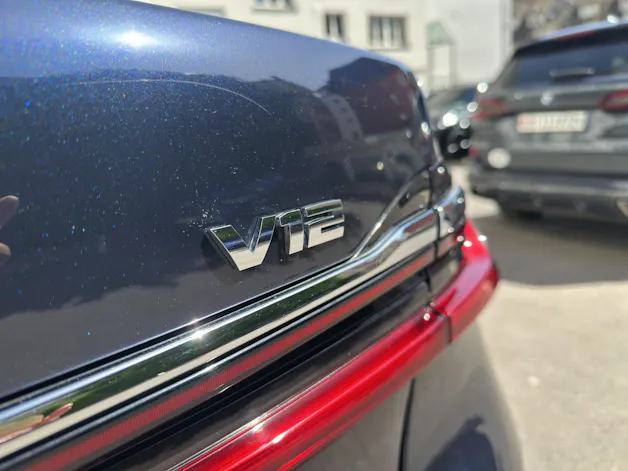 BMW M760Li xDrive Sport Getriebe