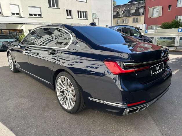 BMW M760Li xDrive Sport Getriebe