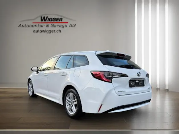 Toyota Corolla TS 1.8 HSDComfort