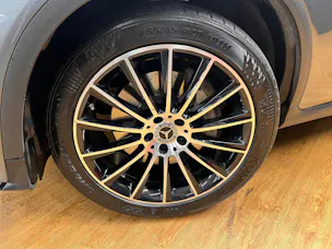 Mercedes-Benz GLC 300 4Matic AMG Line 9G-Tronic