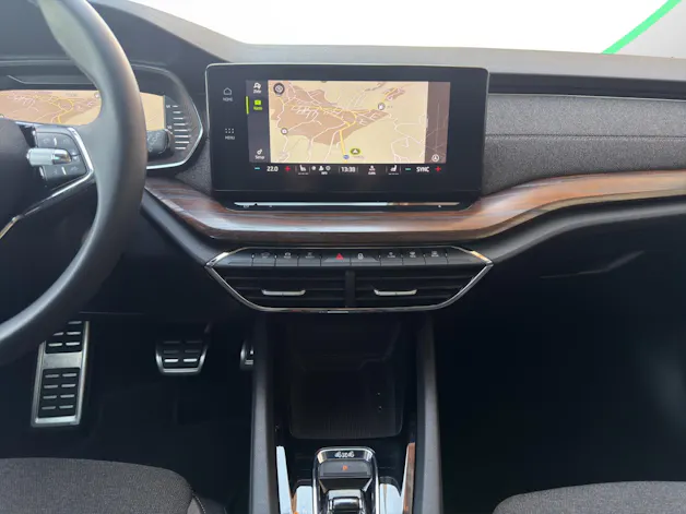 Škoda Octavia Combi 2.0 TDI DSG Scout 4x4