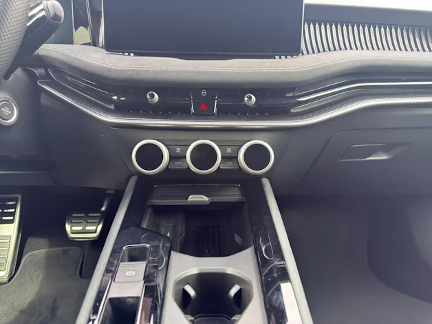 SKODA Superb Combi 1.5 TSI PHEV Sportline DSG