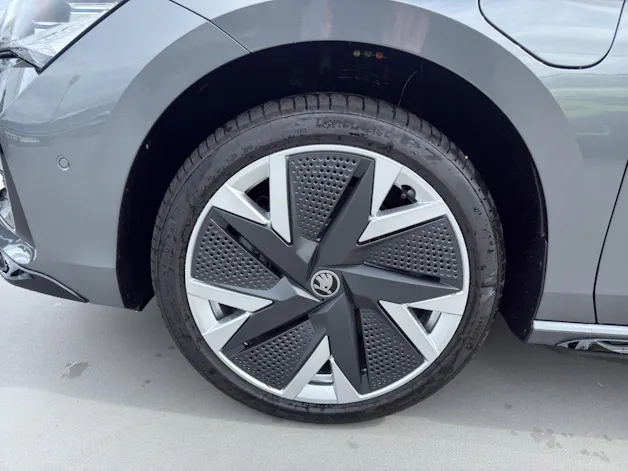 SKODA Superb Combi 1.5 TSI PHEV Sportline DSG