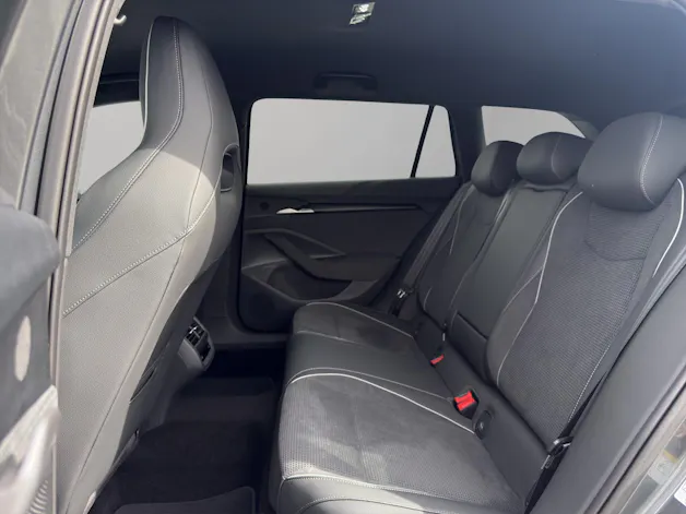 SKODA Superb Combi 1.5 TSI PHEV Sportline DSG
