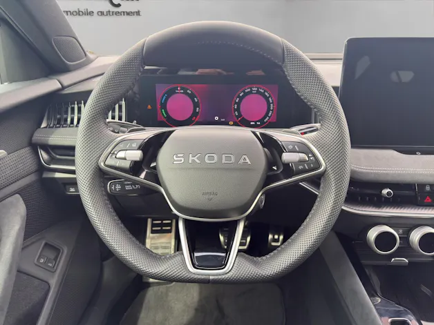 SKODA Superb Combi 1.5 TSI PHEV Sportline DSG