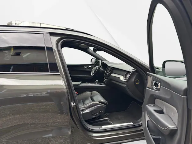 Volvo XC60 T6 eAWD R-Design Geartronic