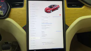 Tesla Model S 100 D