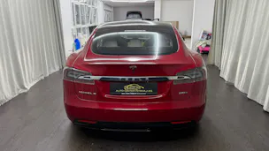 Tesla Model S 100 D