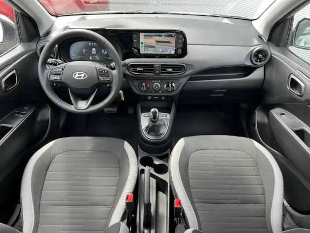 Hyundai i10 1.2 Amplia Aut.