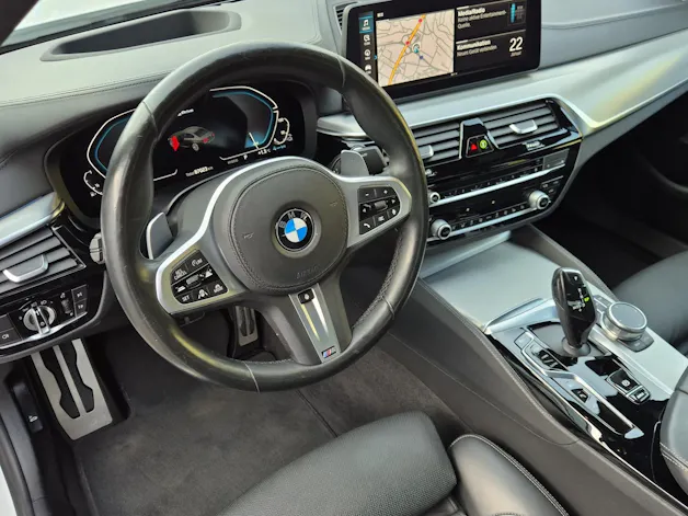 BMW 545e xDrive Pure M Sport Steptronic